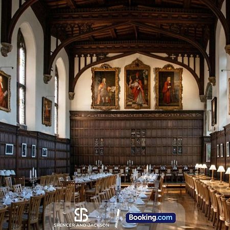 1 Bedroom City Centre Apartment Near The University And Bodleian Library By Spencer And Jackson Short Lets & Serviced Accommodation Oxford Exterior photo